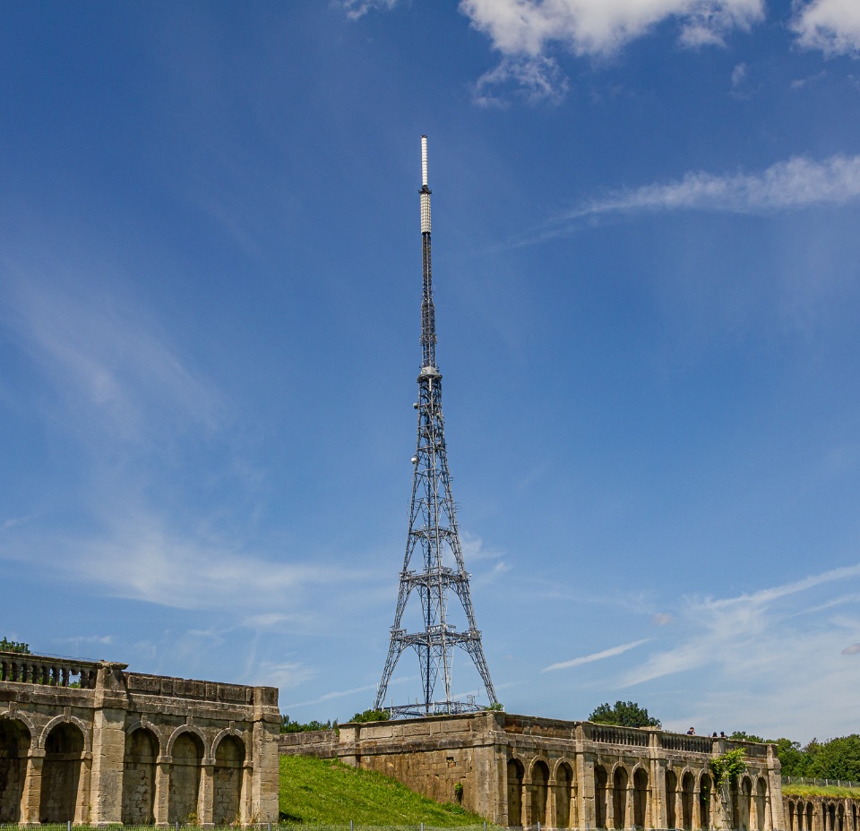 https://www.exposeproperty.co.uk/content/uploads/2021/05/Things-to-do-in-Crystal-Palace-–-960-x-928.jpg